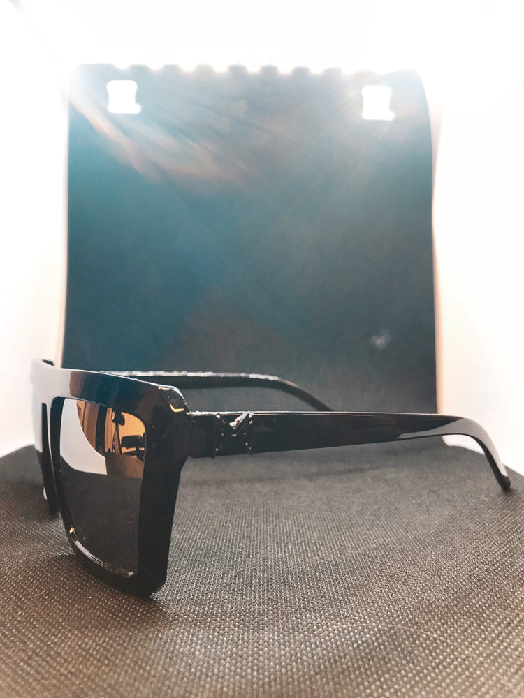 
                  
                    Load image into Gallery viewer, “Box Springs” Sunglasses - Magari Wear
                  
                